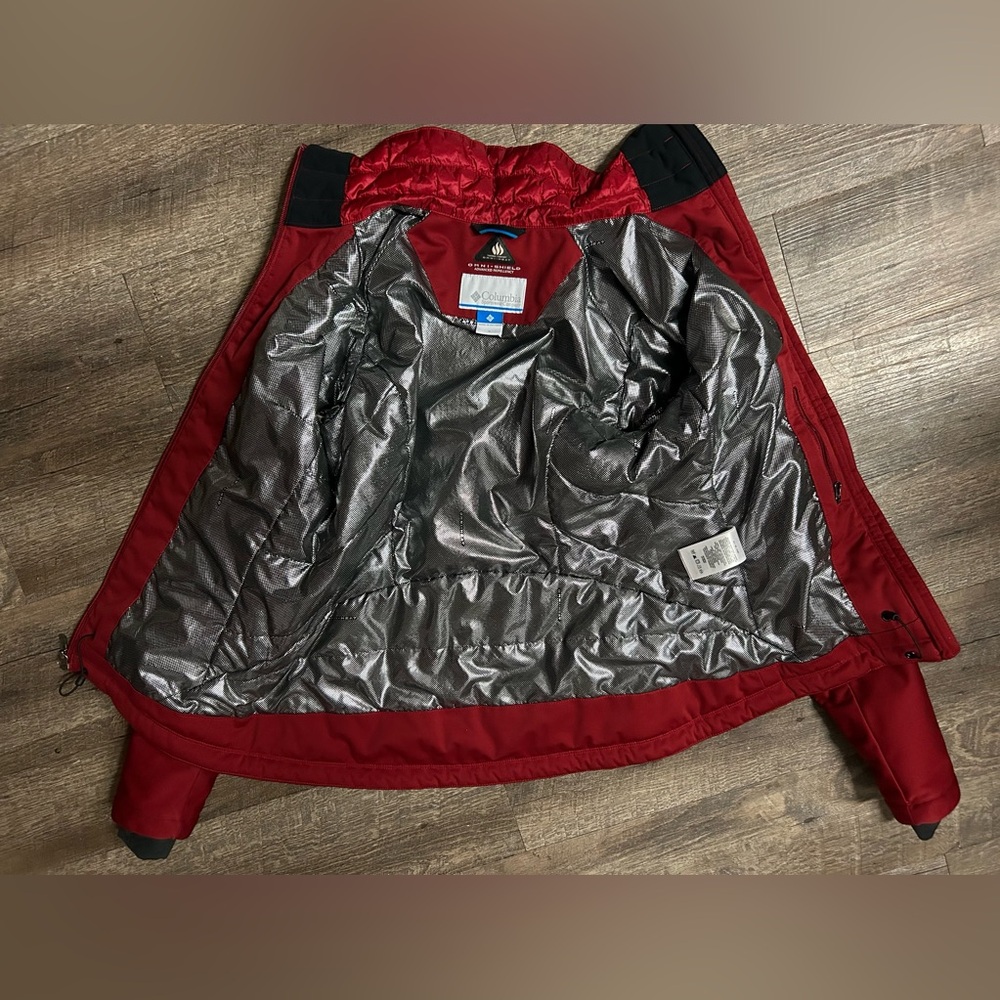Columbia Women’s Chic Technique Jacket - Picture 11 of 16